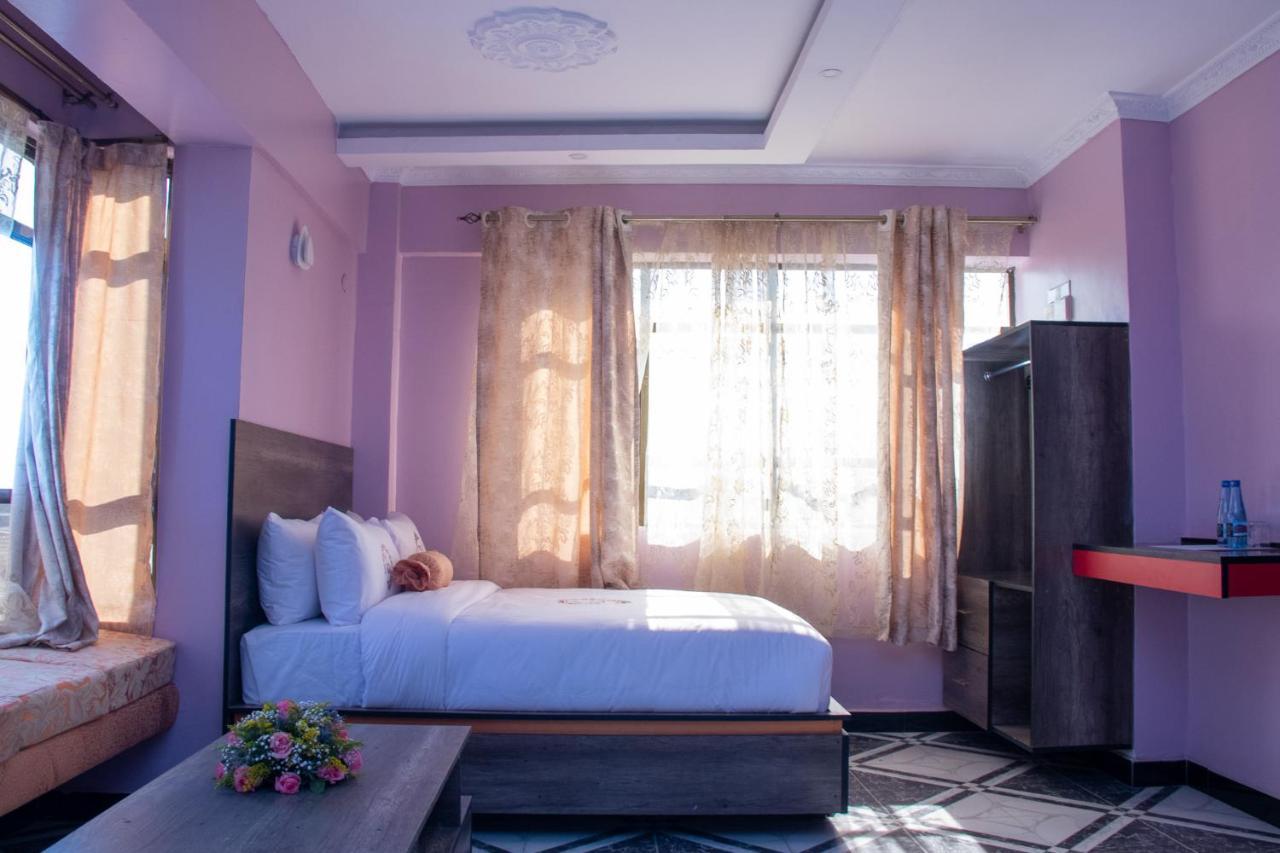 Good Putt Hotel Nakuru Exterior foto